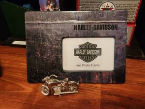 lot 205 image: Harley Davidson lot