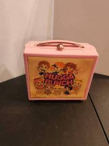 lot 268 image: 1984 Hugga Bunch Lunch box with thermos