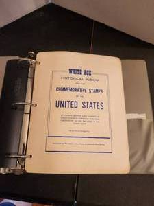 lot 272 image: Historical Album for commemorative stamps of the United States - with stamps