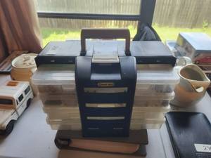 lot 288 image: Bait Box - with jewelry making supplies