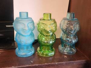 lot 302 image: Vintage Tiara glass W C Fields Mountaineer Man decanters