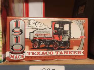 lot 323 image: 1910 Mack - Texaco Tanker
