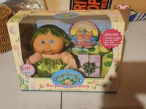 lot 322 image: Cabbage Patch Kids - Surprise Newborn in box