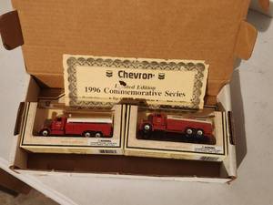 lot 338 image: Chevron commemorative trucks - 1996