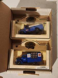 lot 339 image: Chevron commemorative trucks