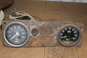 lot 11 image: Mack Dash Gauges MPH & RPM