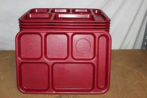 lot 26 image: 25 Hard Plastic Food Trays