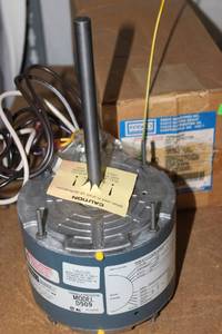 lot 112 image: 14 HP 230V 1075 RPM electric Motor ..Unused