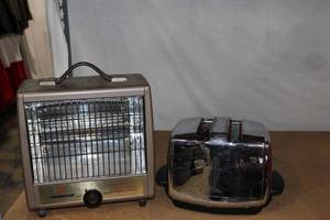 lot 157 image: Vintage Electric Heater and Vintage Toaster� See Photo