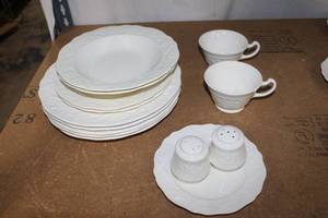 lot 173 image: Adam Antiques by Steubenville Dishes  5 Dinner Plates, 2 Salad Plates, 1 Soup Bowl, S&P , and  Couple cups