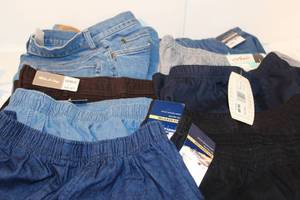 lot 43 image: Womens Clothing Shorts Size 810 4 Kmart WTag, Chic Wtag, 3 White Stagg 2 WTag, 4 Kmart WTag , Levis, Jones Sport