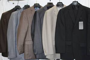 lot 56 image: Mens Suits (6) size 36S  Angelo Rossi, Tazio, Vitali, Fabio Fabrinni 40L.