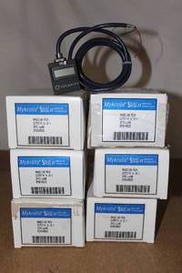 lot 146 image: Pressure Transducer Displays