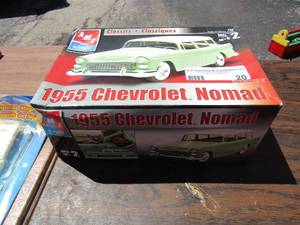 lot 20 image: 1995 Chevrolet nomad model car NIB