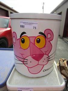 lot 75 image: vintage pink panther tin can with lid