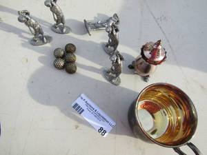 lot 88 image: 3 golf figurines qty 5 and a small silver plate handled cup