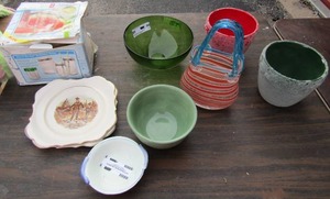 lot 101 image: Blown glass glass basket, bowls, new mason jars for canning and more