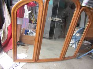 lot 8 image: DRESSER MIRROR  very nice folds from sides  48 X 52