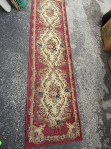 lot 131 image: RUG grand legacy hallway runner color cameo rose wine  size 1ft 11 in X 7 ft 7 in