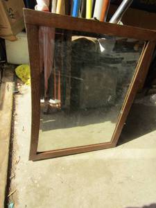 lot 153 image: Framed wall mirror  26x20