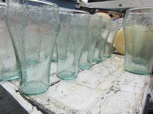 lot 166 image: 8 small glass coca cola cups, 5 big coco cola glass cups