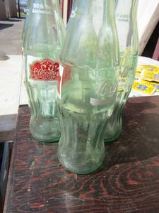 lot 152 image: Centennial Coca-Cola glass bottles FORT WORTH STOCK SHOW 100TH ANNIVERSARY
