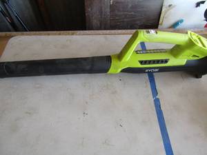 lot 31 image: Ryobi 18 Volt blower no battery, in good condition