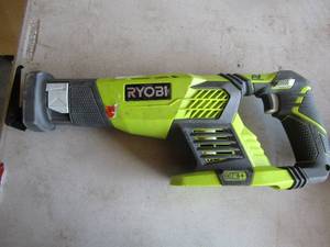 lot 46 image: Ryobi 18 volt skill saw