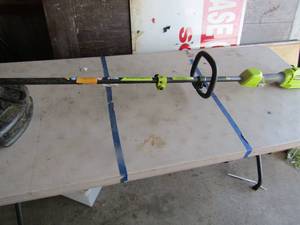 lot 71 image: Ryobi 40 Volt trimmer, RY- 40006VNM