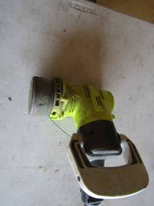 lot 77 image: Ryobi 18 volt 13 cut trimmer