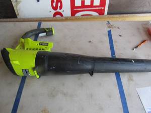 lot 190 image: Ryobi 40 volt blower, non tested