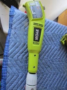 lot 192 image: Ryobi one 120V electric pole saw