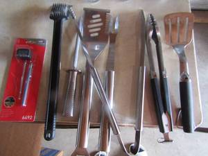 lot 12 image: New grilling utensils, new meat thermometer #6492