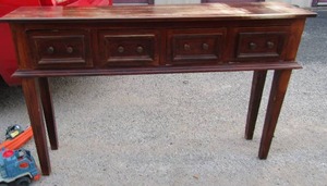 lot 62 image: Hall way table with 4 storage drawers, very nice, could also be used as a couch table 345312