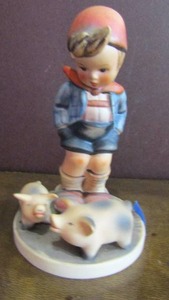 lot 38 image: Mj Hummel FARM BOY  figurine made in W. Germany