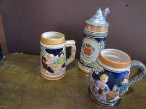 lot 53 image: Japan steins qty 3 , 2 of wich are handled with no lid