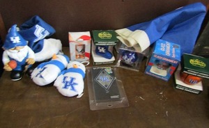 lot 75 image: UNIVERSITY OF KENTUCKY Christmas dcor, all bran new a few are limited edition, also a 55 Kentucky flag for a flag pole ( flag only )