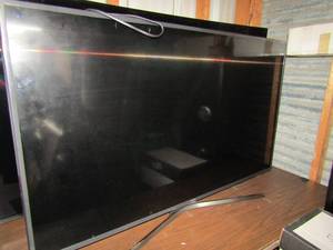 lot 90 image: Samsung HD smart tv on stand, 55 screen great condition
