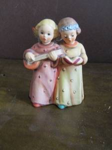 lot 80 image: Mj Hummel Twin angels - W. Germany