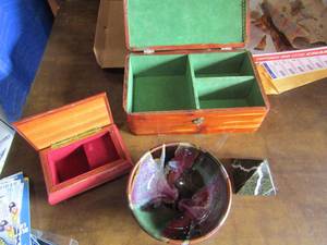 lot 133 image: 1964 wooden lift top jewelry box, S9 blown glass bowl, Genuine marble pyramid, Miss Belloeve musical jewelry box with instrument on top