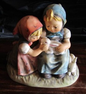 lot 136 image: Mj Hummel EASTER TIME  #384 made in W. Germany