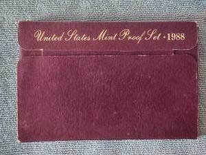 lot 35 image: 1988 United States Mint Proof Coin Set