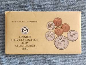 lot 83 image: 1990 United States Mint Uncirculated Coin Set - D and P