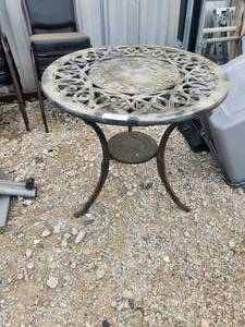 lot 199 image: Outdoor State of Texas metal table