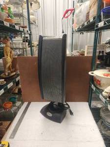lot 55 image: Holmes electric heater