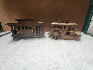 lot 193 image: Selection of 2 vintage wood music boxes - Trolley and Riverboat