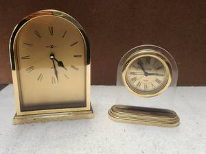 lot 194 image: Selection of 3 clocks - Howard-Miller and Danbury