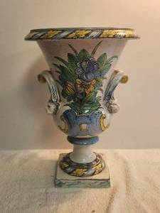 lot 135 image: Large garden Urn with flowers and lion heads -  LA Torre - made in Italy