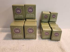 lot 145 image: Scentsy 24-watt (6) and 20-watt lightbulbs (8)