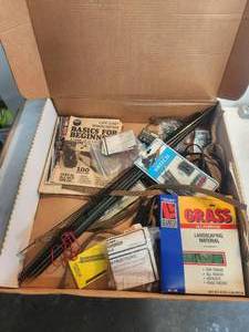 lot 156 image: Selection ot model train items - N scale
